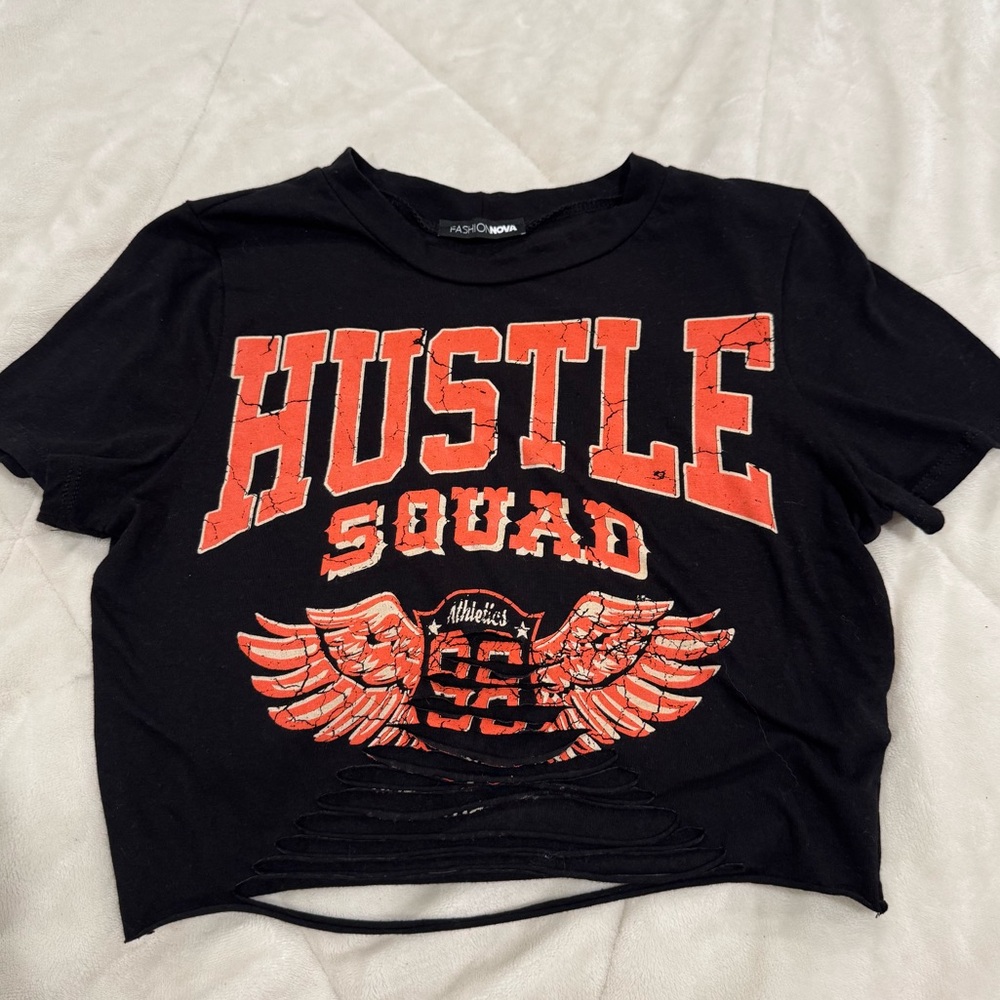 Fashion Nova Graphic Crop Top Size M NEW Super Sexy